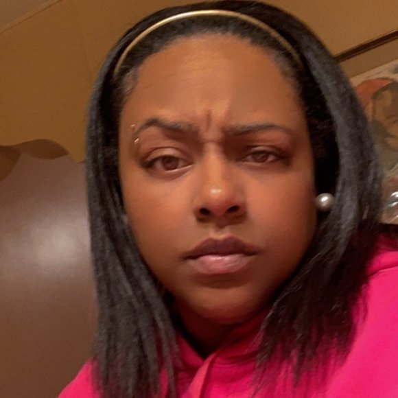 Meet your Posher, Mz Trendy - Picture 1 of 1